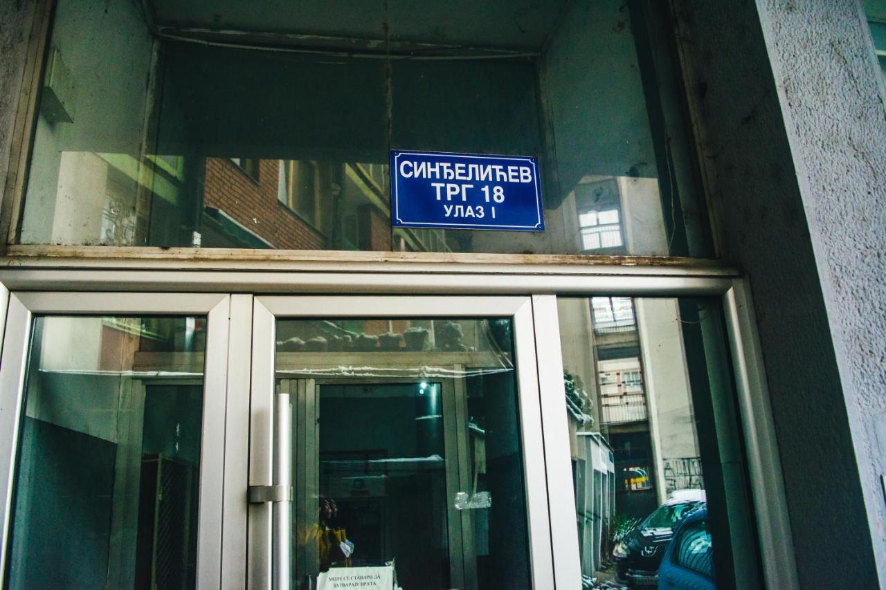 Aparment Theatre Apartment Ni Екстериор снимка